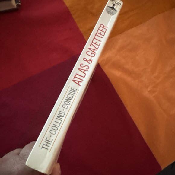 The Collins Concise Atlas & Gazetteer World Maps Facts and Figures - Picture 3 of 9